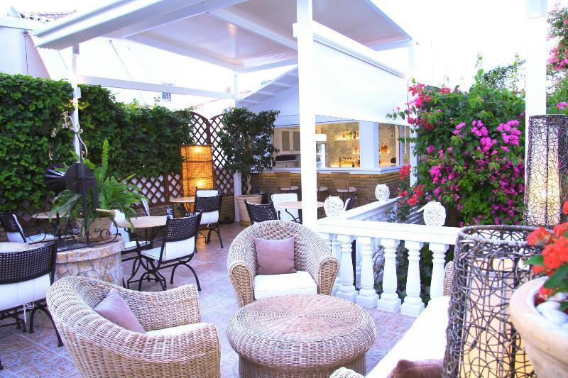 Armata Boutique Hotel Spetses Town Luaran gambar